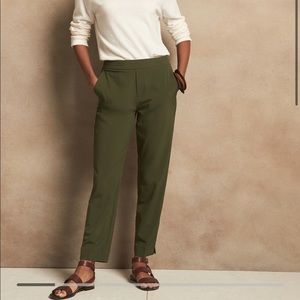 New Banana Republic Factory High Rise AirStretch Hayden Pant in Mallard Green